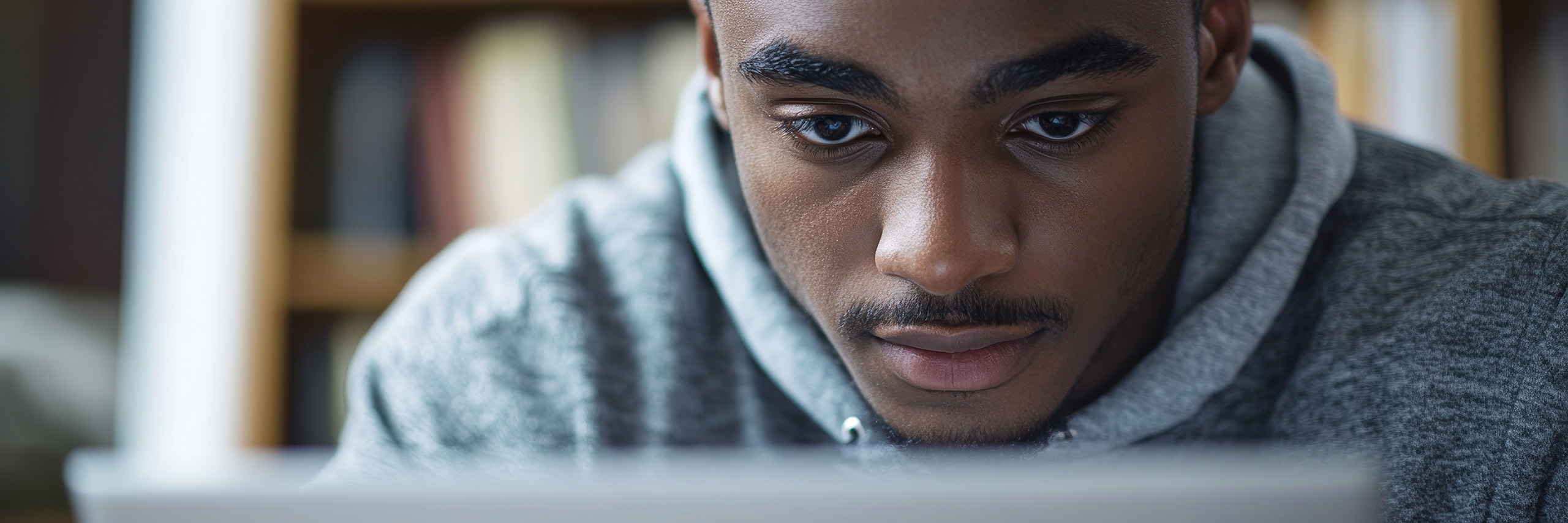 Student engaged with an online course